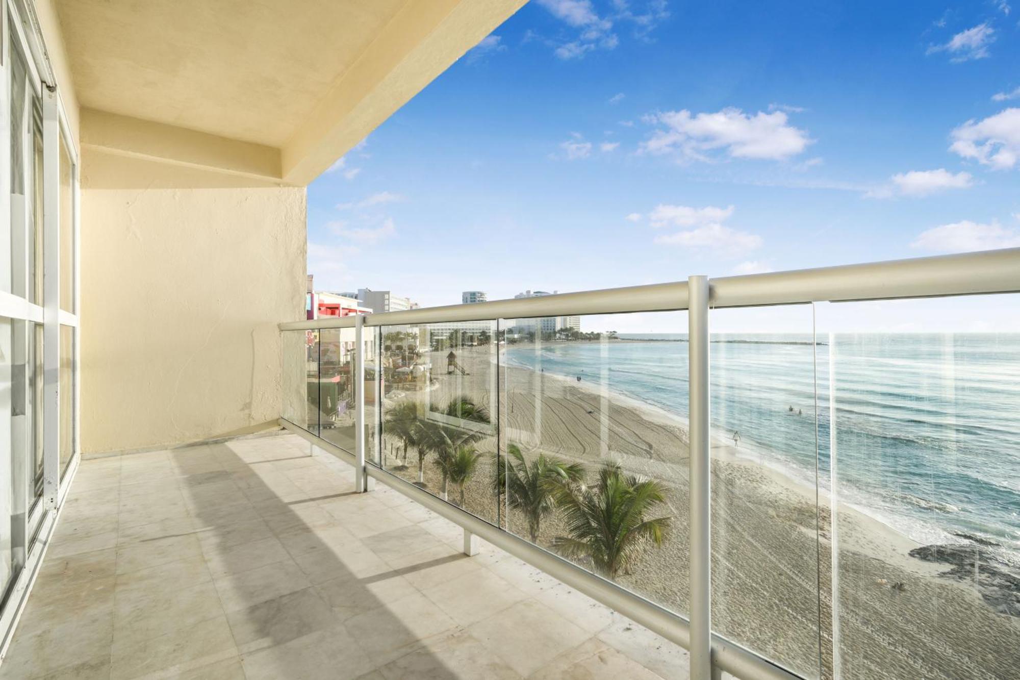 Luxury Caribbean Condos By Salvia Cancun Beachfront 外观 照片